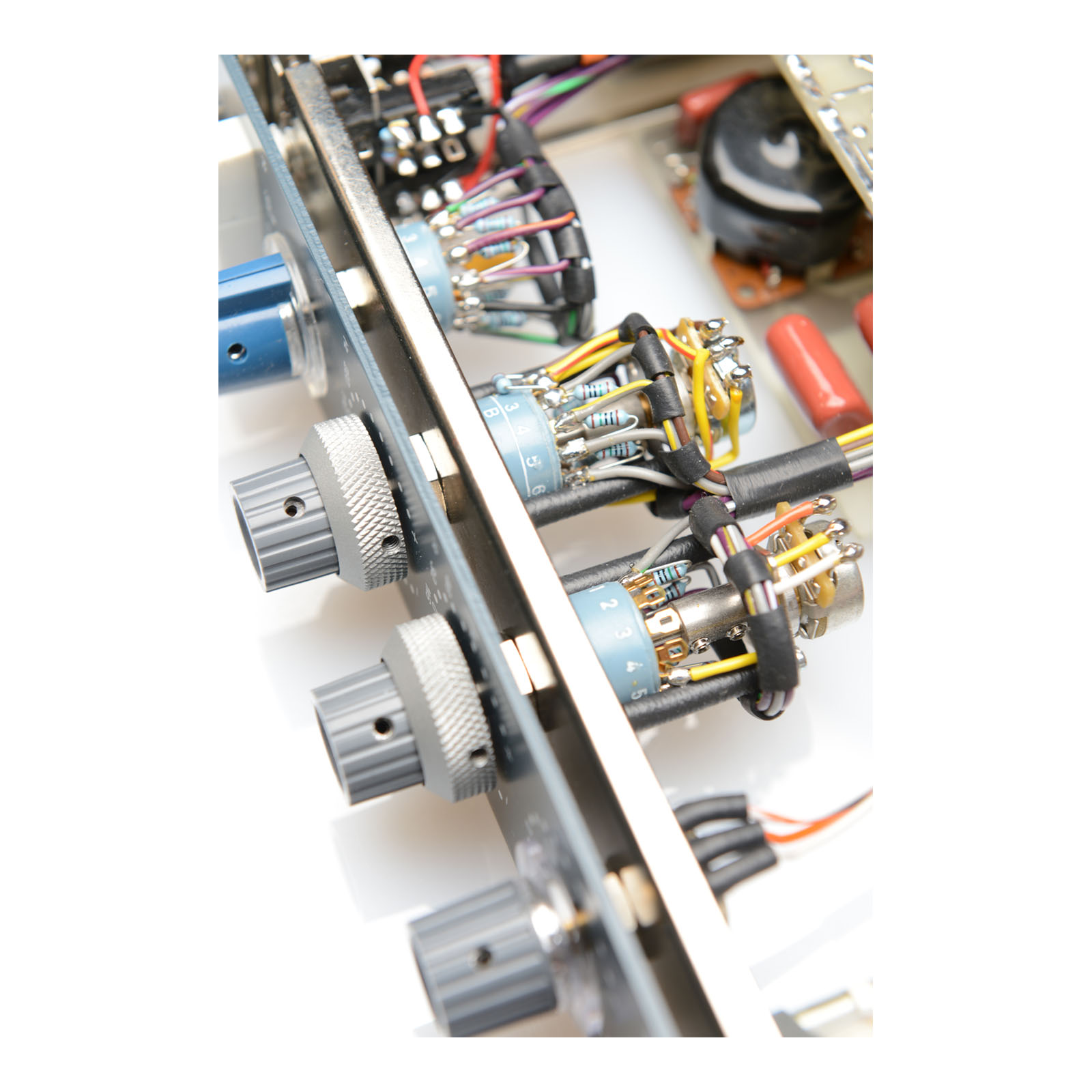 BAE Audio 1084 19" 1RU rack w/power supply (B-Ware) BAE Audio 1084 19" 1RU rack w/power supply (B-Ware)