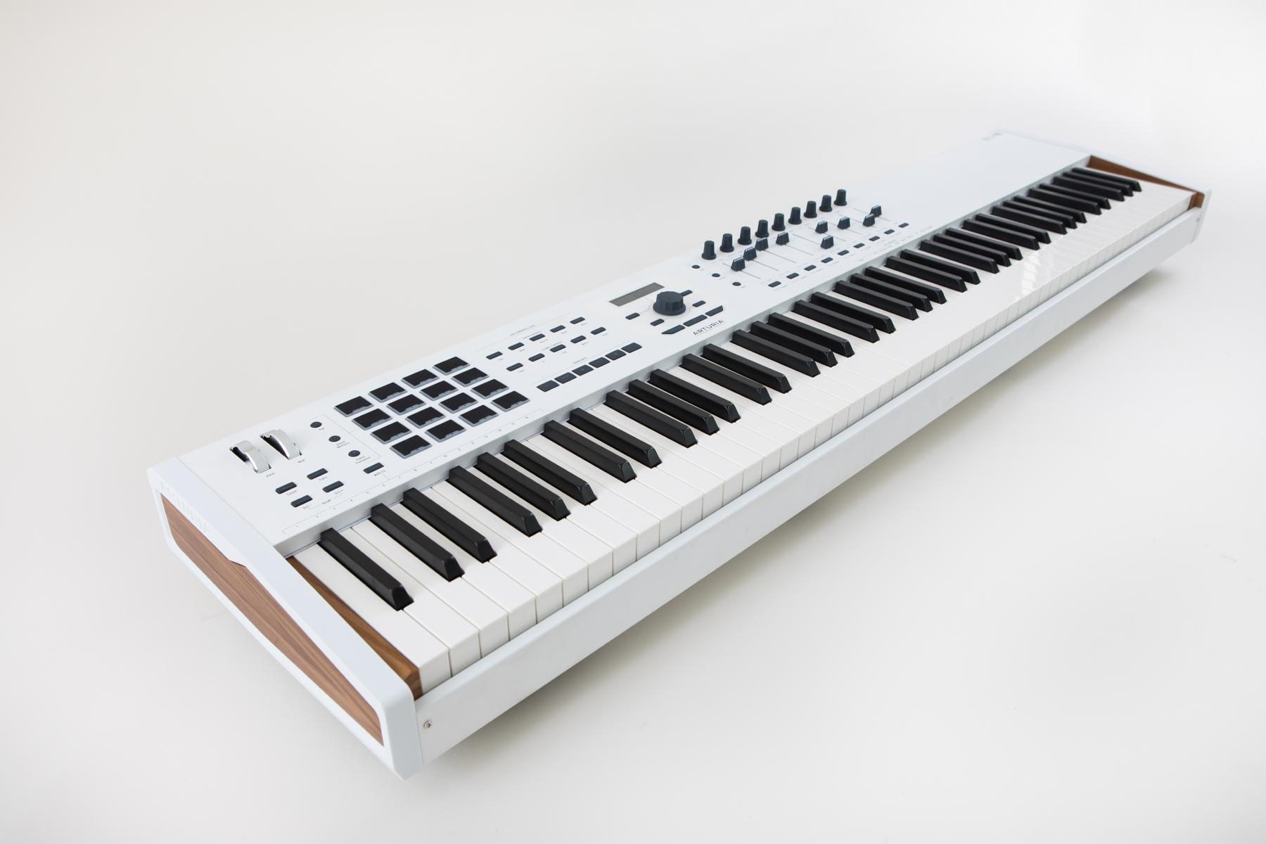 Arturia KeyLab 88 MkII Arturia KeyLab 88 MkII